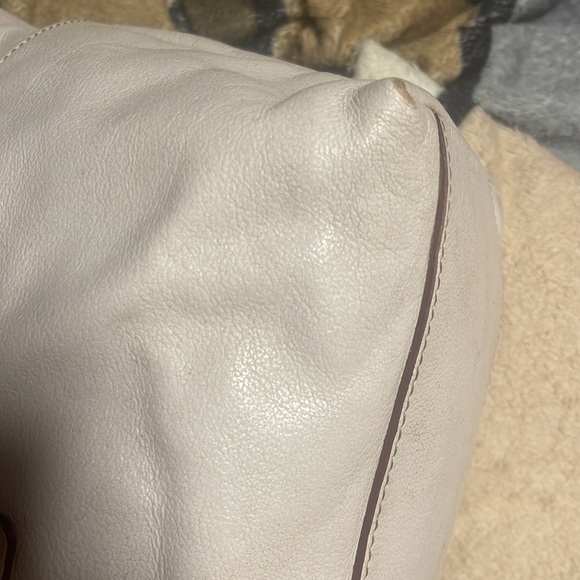 Dooney and bourke crème leather purse - Picture 6 of 10